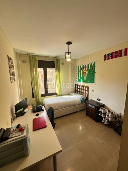 Foto fad627c0-d09d-4d62-b51b-98d6a8ee2e40. Appartamento con parcheggio in Huerta de la Reina - Trassierra Córdoba