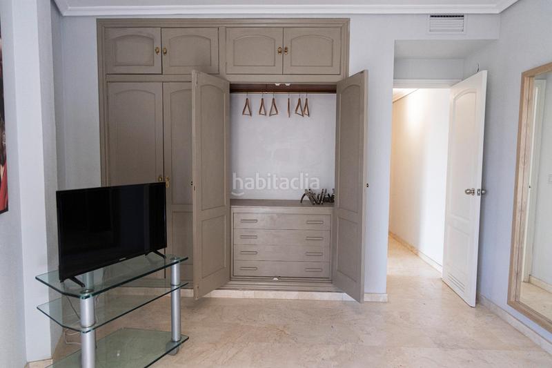 Foto d08e795d-4ede-4817-a246-80a0165c8100. Casa a schiera con parcheggio in El Brillante -El Naranjo - El Tablero Córdoba