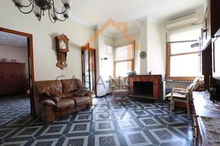 Maison à Alberic. Piso con garaje para 10 vehículos.