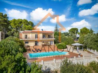 Casa a Alberic. Chalet en venta en monte júcar