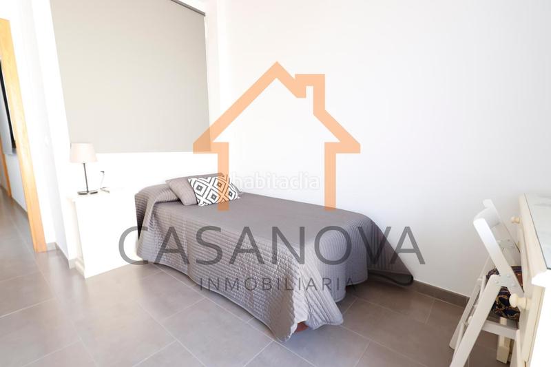 Foto b3b66acb-a107-408f-832c-be8b56ce8939. Casa adossada amb aparcament a Albalat de la Ribera
