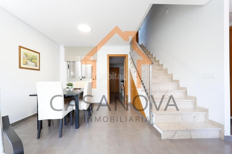 Foto b9d50aa8-2c9d-45e3-8ad5-d4d1fd30a455. Casa adossada amb aparcament a Albalat de la Ribera