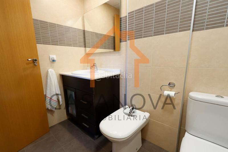 Foto beb8b38c-cad9-47b3-af2d-375b22a23854. Casa adossada amb aparcament a Albalat de la Ribera
