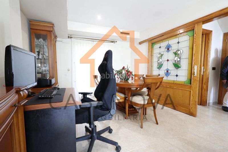 Foto fbbb35c4-c2ee-4162-9dc0-76fb6f12872b. Casa adossada a Alberic