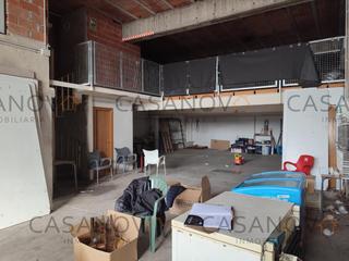 Local Comercial a Alberic. En venta este local en alberic de 200m2 con la posibilidad de co