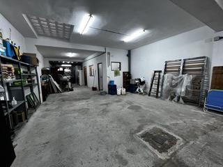 Local Comercial a Alberic. Bajo con vivienda en alberic.
