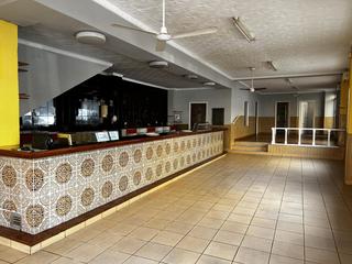 Local Comercial a Alberic. Bar con vivienda en la planta superior en alberic.