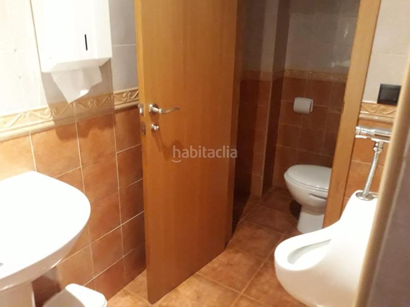 Foto e75151ff-91b7-42f3-9821-2254cab0882f. Locale commerciale in Alberic