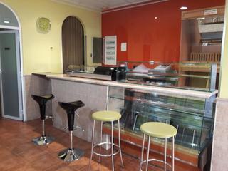 Local Comercial a Alberic. Panadería/croissanteria en venta en alberic equipada por complet