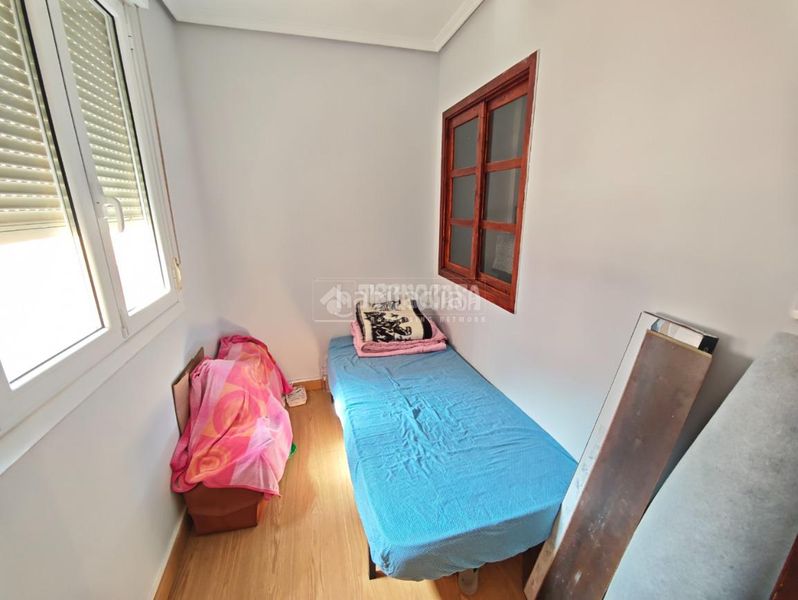 Foto f3156086-6743-497e-9c52-868bb1a08bb0. Pis a Cuatro Caminos Santander