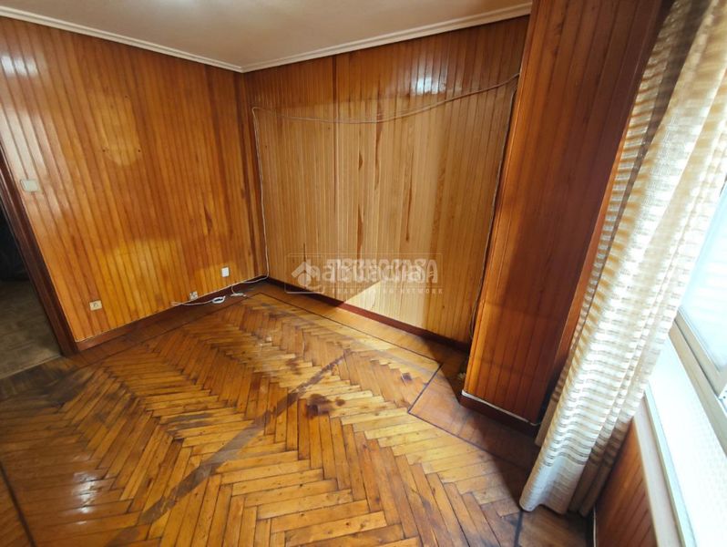 Foto 40b5a765-ab83-4c70-96e2-4c9f987a9a70. Pis a Numancia - San Fernando Santander