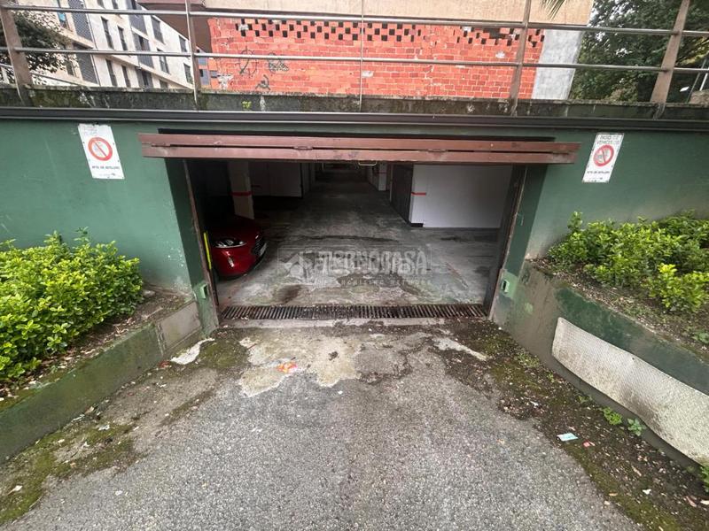 Foto 2f3a7344-e32d-444e-8290-17d2d742e625. Parking coche boxplaza de garaje en venta en el astillero en Astillero (El)