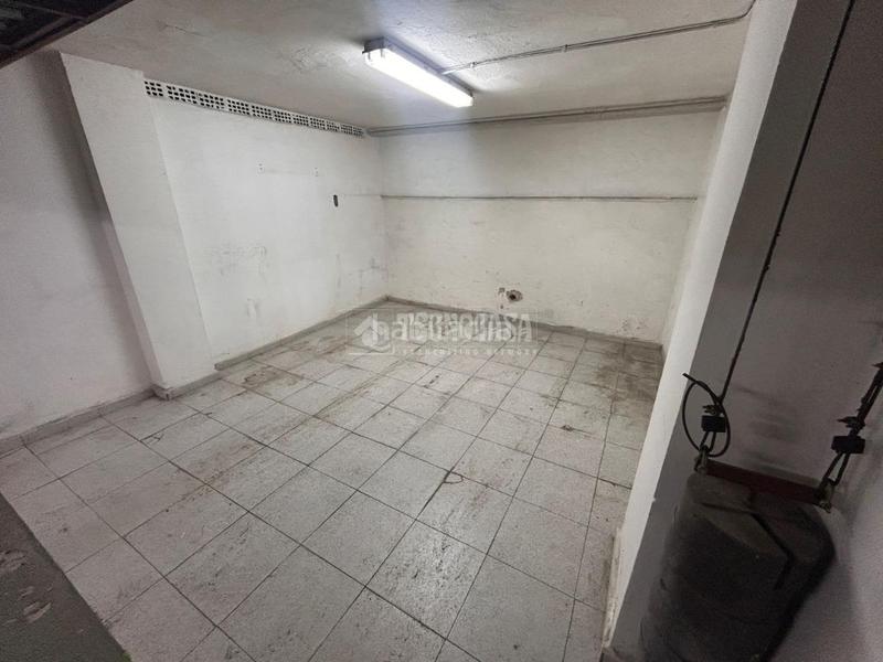 Foto 9844756e-9d8d-4b46-b3c4-8daa6a382074. Parking coche boxplaza de garaje en venta en el astillero en Astillero (El)