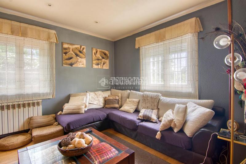 Foto 1d91d6b1-5cc5-417b-ac6a-29b0e6227e9f. Casa  en venta en Inmobiliaria - Barreda Torrelavega