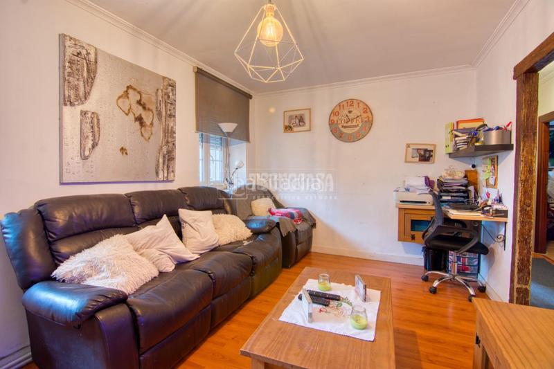 Foto 2a8748af-22f7-4d8d-9031-67e39a87053a. Casa  en venta en Inmobiliaria - Barreda Torrelavega