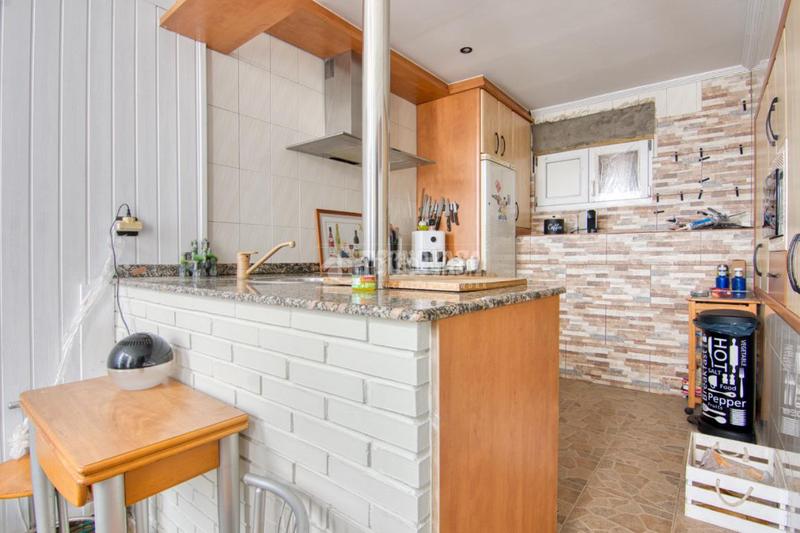 Foto 9a3ba22a-86aa-4eef-b901-c364697a94a9. Casa  en venta en Inmobiliaria - Barreda Torrelavega