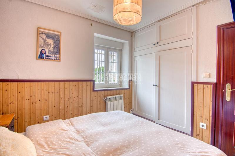 Foto de63ae3e-9501-4eeb-9b4d-5b967d877e02. Casa  en venta en Inmobiliaria - Barreda Torrelavega