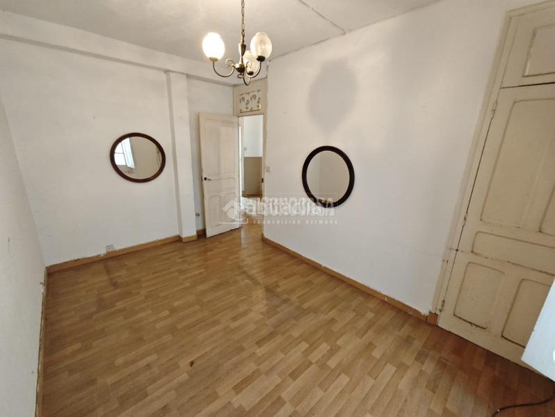 Foto 68f93be9-a3d3-486c-9f37-9953a19a75d8. Pis a Cuatro Caminos Santander