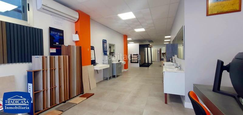 Foto 51e51d96-a86d-472b-aaf2-d248ed2913aa. Nave industrial polígono parque oeste, nave 560m construidos, 400m de parcela, patio 160m uso exclusivo en Jerez de la Frontera