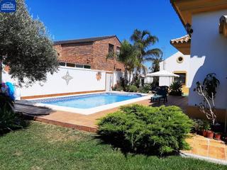 Xalet en Caballero Bonald-S. Jos Obrero-Guadalcacn. Caulina chalet una planta mas buhardilla en parcela de 2.179m, c