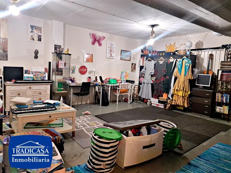 Foto a38e960b-d54e-4e0f-965e-aa999e1b90e8. Casa adossada amb aparcament a El Altillo Jerez de la Frontera