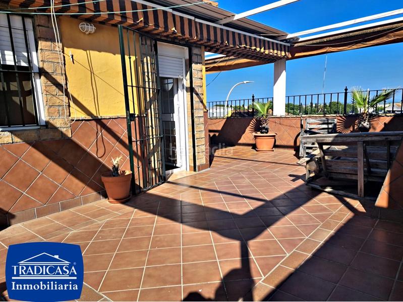 Foto b98b0f90-2648-40a1-abad-0a41c93764ff. Casa adossada amb aparcament a El Altillo Jerez de la Frontera