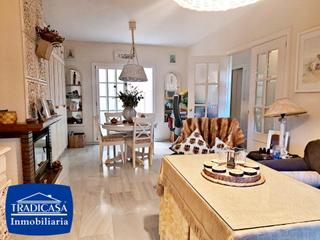 Casa adossada en El Altillo. Espectacular unifamiliar de 260m en el altillo