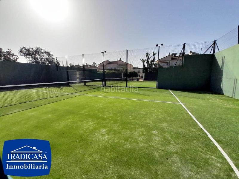 Foto a4aca879-4180-4ad4-b2cb-e57722d9dd75. Casa bifamiliare con piscina in Puertas del sur - Guadabajaque Jerez de la Frontera