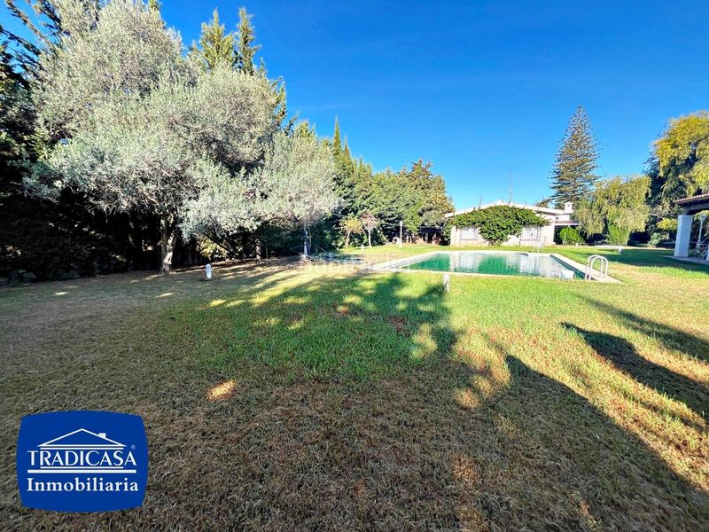 Foto 5639b1d8-834b-434f-9f3e-27431d056757. Casa adossada amb aparcament piscina a Parque Atlántico - Ronda este Jerez de la Frontera