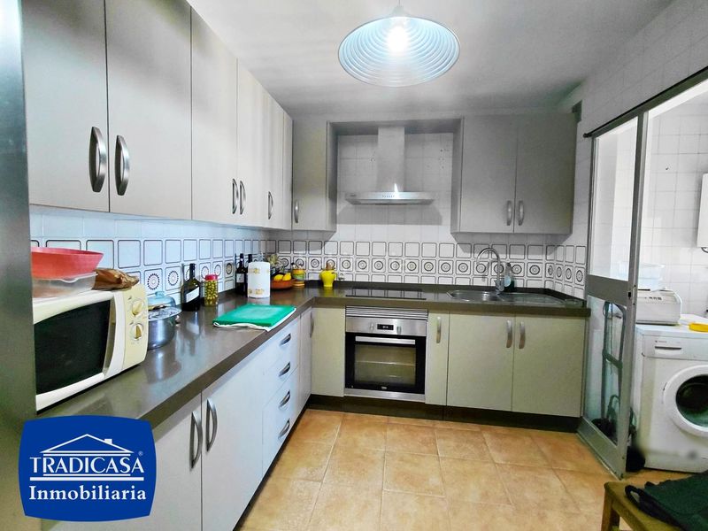 Foto 3003af40-0e24-4ddf-b80b-e3b1dac1d7f9. Pis amb aparcament a Valdelagrana Puerto de Santa María (El)