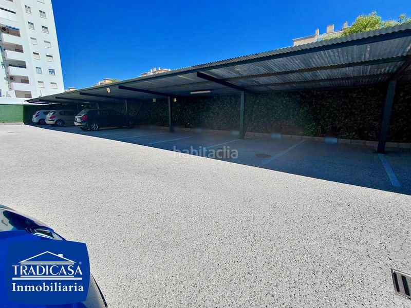 Foto 98bd6747-8fbe-402b-96f7-526b551e47c9. Pis amb aparcament a Valdelagrana Puerto de Santa María (El)