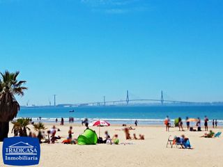 Pis a Valdelagrana. Vivir frente al mar en valdelagrana!