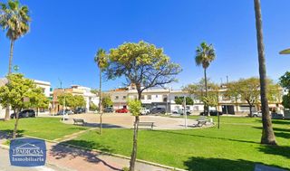 Casa a Caballero Bonald-S. José Obrero-Guadalcacín. Casa de una planta con azotea privada en zona san josé obrero  j