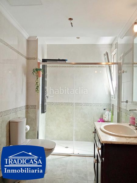Foto 436eb812-3cb8-4fc0-9a60-5656e0100656. Casa aparellada amb aparcament a El Rocío - La Milagrosa Jerez de la Frontera