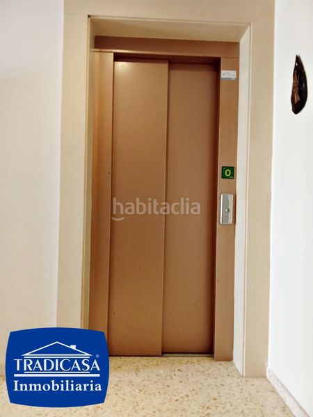 Foto 546128fa-c9ce-4e89-9460-edf016402fab. Casa aparellada amb aparcament a El Rocío - La Milagrosa Jerez de la Frontera