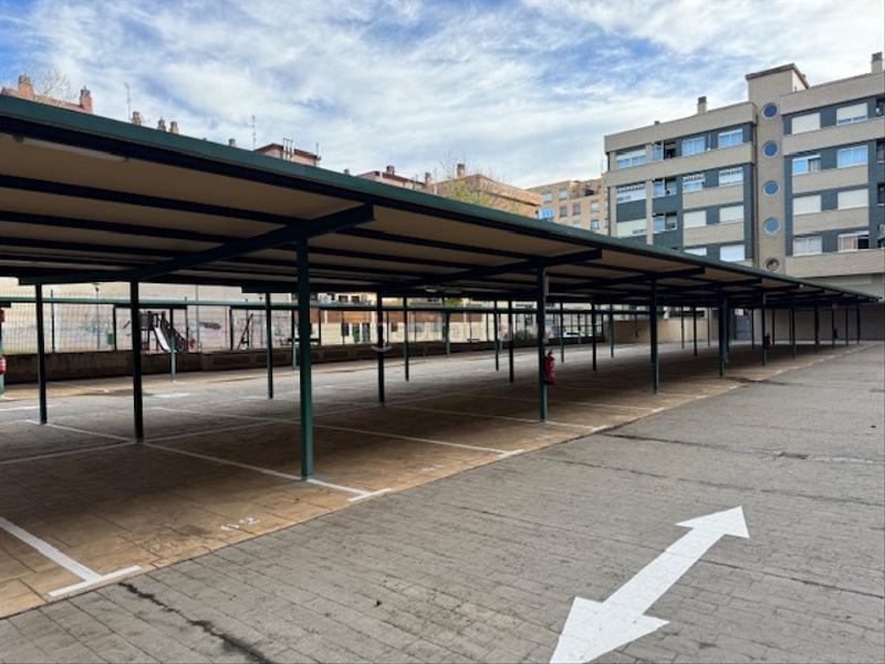 Foto 2d611ad1-c579-4327-85fa-714e0ea5e8f5. Location parking voiture dans calle paula montalt 13 dans Logroño