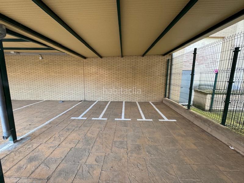 Foto 34a103de-a9e1-43ad-af78-b17f062230e8. Location parking voiture dans calle paula montalt 13 dans Logroño