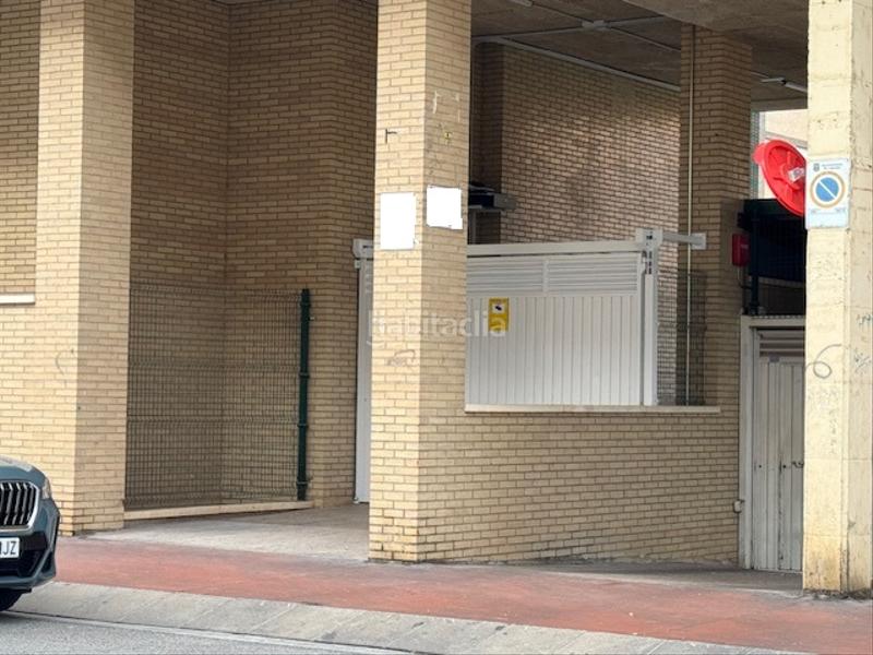 Foto 360b1aff-e9d7-40ad-bdf2-21a2a529bfb4. Location parking voiture dans calle paula montalt 13 dans Logroño