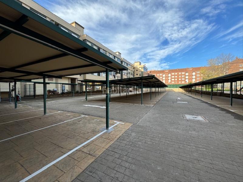 Foto dac52805-2674-43a3-a945-13aaeda5e781. Location parking voiture dans calle paula montalt 13 dans Logroño