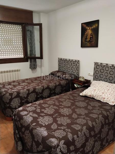 Foto cc28b151-8c15-47fd-9e90-570843602263. Casa adossada amb aparcament a Sojuela