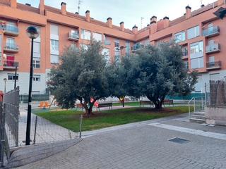 Pis  Calle santa marta. Bajo con merendero en villamediana de iregua