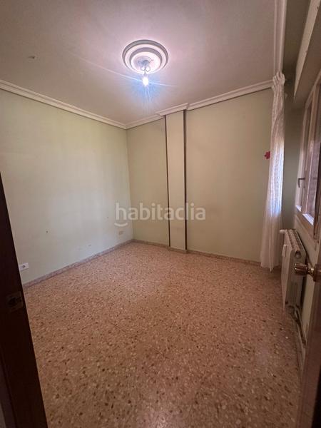 Foto bfb82b36-8d7e-4ada-b7c3-3f446093de2c. Piso  , cuatro habitaciones y dos baños en Arnedo