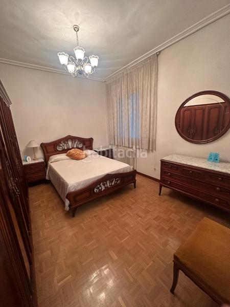 Foto d9bedbea-d05d-4766-8ef7-0f86a5ec1979. Miete etagenwohnung mit heizung in Gran Via Logroño