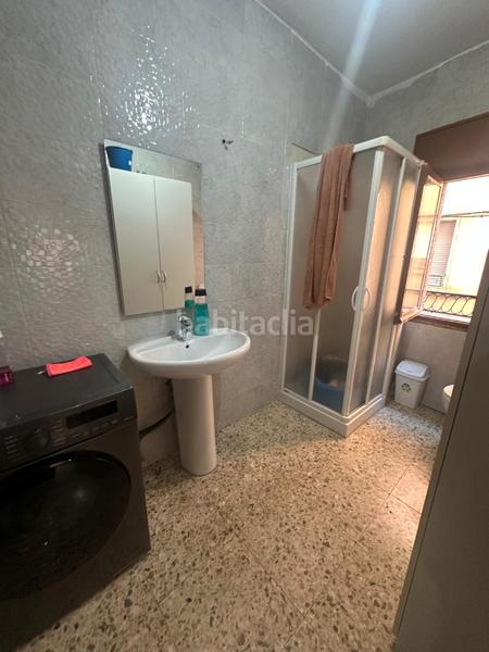 Foto 026a8c05-6bee-480b-8207-39c77cb66a4d. Casa  con local en venta en Albelda de Iregua