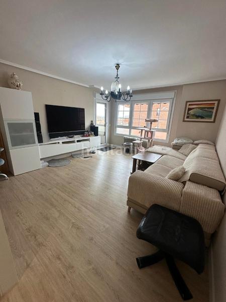 Foto 5b58be7d-a687-49a1-b3e5-664564e1422e. Piso  en venta con piscina , garaje y trastero en Haro