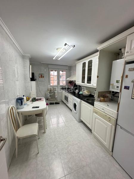 Foto fe162ed4-5bf5-432b-a363-820909bd8dd1. Piso  en venta con piscina , garaje y trastero en Haro