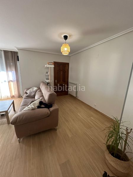 Foto 55e7305e-9623-405b-a8b8-75e00afcb4c3. Casa adossada amb calefacció aparcament a Nájera