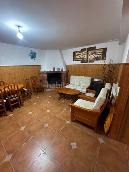 Foto de844250-4aa5-4adf-91a1-fbab900b7067. Casa adossada amb calefacció aparcament a Nájera