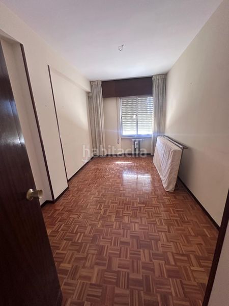 Foto af43f7cc-ede0-44d0-9655-88a1f6d42497. Pis amb calefacció aparcament a Residencia Logroño