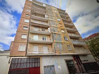 Etagenwohnung  Calle duques de nájera 2. Piso en venta en logroño (sin posesión)